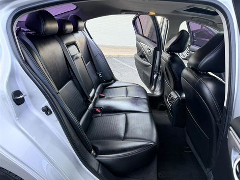 Used 2018 INFINITI Q50 Sport w/ Cargo Package (L95) RWD image 20