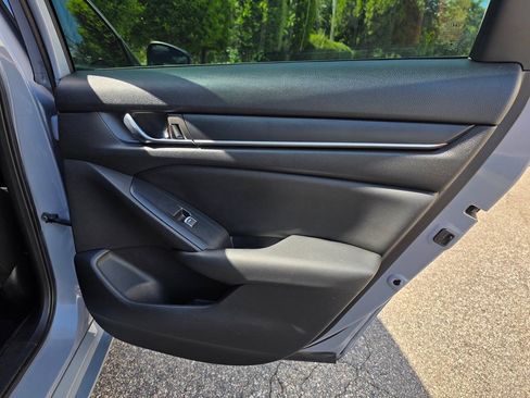 Used 2021 Honda Accord Sport image 30