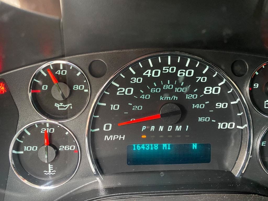 Used 2016 Chevrolet Express 2500 LT w/ LT Preferred Equipment Group RWD image 31