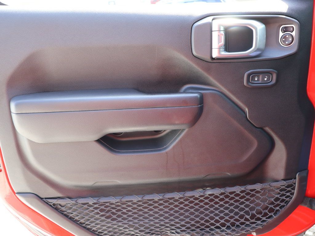 Used 2021 Jeep Wrangler Unlimited Rubicon AWD/4WD image 19