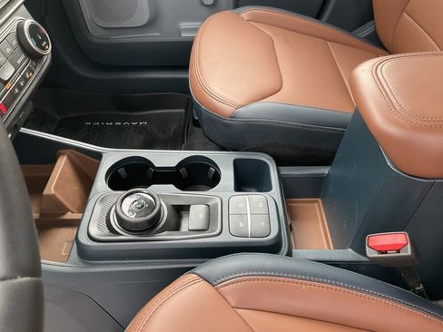 Used 2024 Ford Maverick Lariat w/ 4K Tow Package image 17