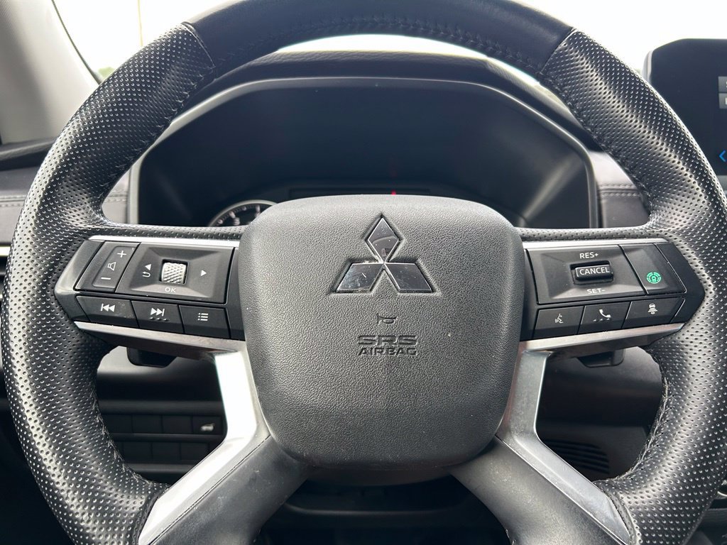 Used 2024 Mitsubishi Outlander SE AWD/4WD image 23