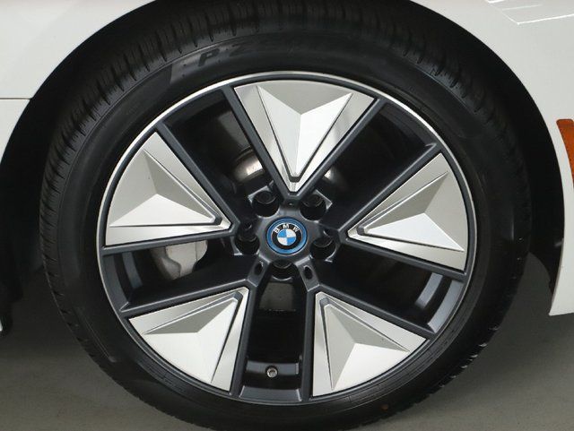 Used 2023 BMW i4 eDrive35 w/ Premium Package RWD image 12