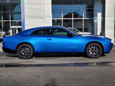 New 2026 Dodge Charger Daytona Scat Pack image 5