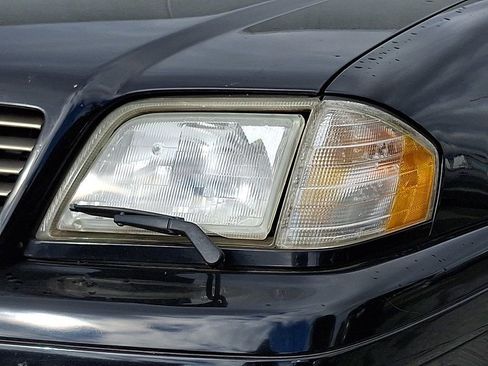 Used 1996 Mercedes-Benz SL 320 image 12