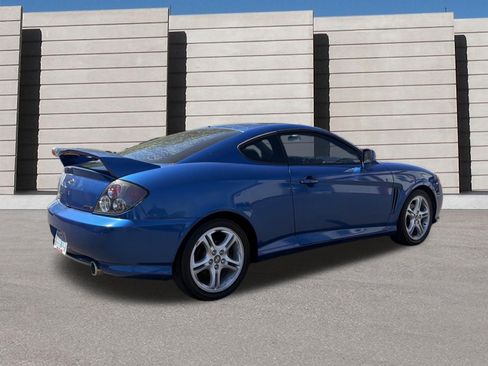 Used 2004 Hyundai Tiburon GT FWD image 4