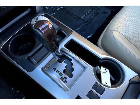 Used 2016 Toyota 4Runner Limited image 19