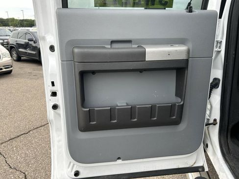 Used 2013 Ford F250 XLT AWD/4WD image 14