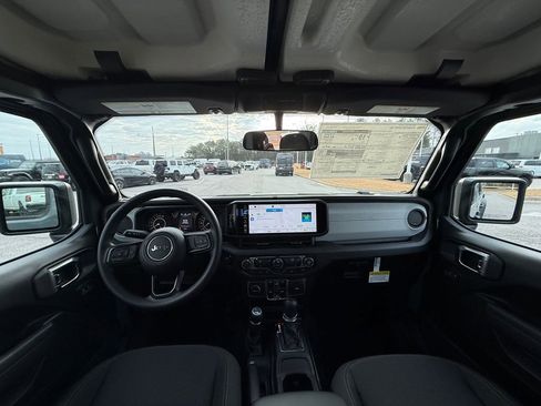 New 2026 Jeep Gladiator Sport AWD/4WD image 13