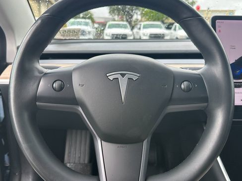 Used 2018 Tesla Model 3 Long Range RWD image 22