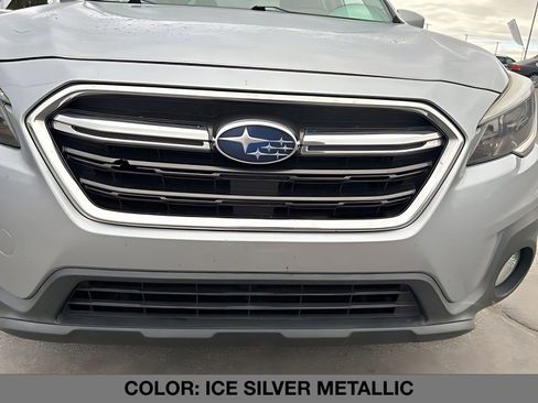 Used 2018 Subaru Outback 2.5i Premium image 9