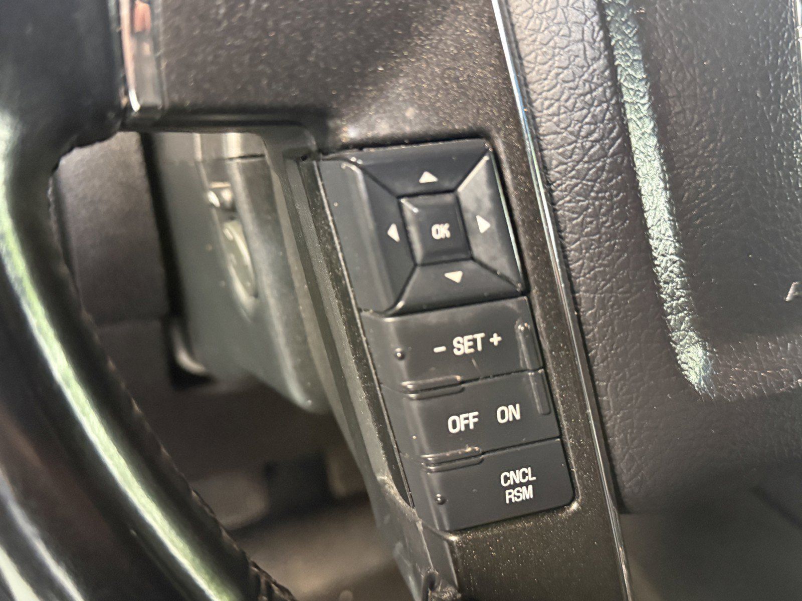 Used 2017 Lincoln Navigator Select AWD/4WD image 19