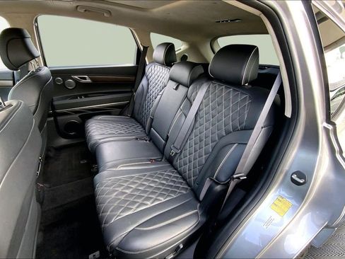 Used 2023 Genesis GV80 3.5T w/ Prestige Package image 16