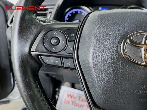Used 2023 Toyota Camry SE FWD image 15