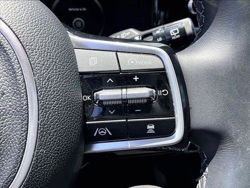 Used 2023 Kia Sorento SX FWD image 21