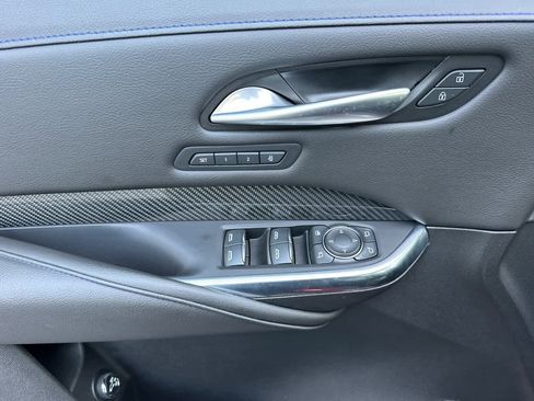 Used 2024 Cadillac XT4 Sport w/ Technology Package image 12