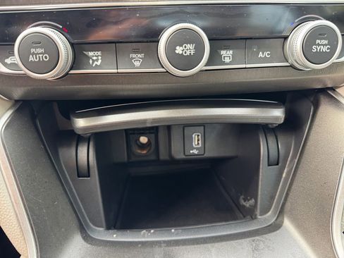 Used 2018 Honda Accord LX image 22