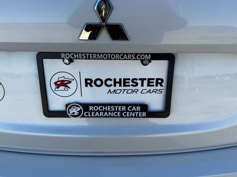 Used 2016 Mitsubishi Outlander SEL image 41