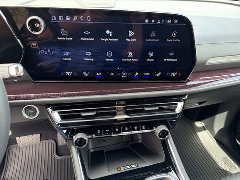 New 2026 Chevrolet Traverse Z71 w/ Enhanced Driving Package image 24