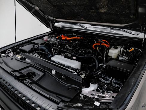 Used 2024 Toyota Land Cruiser 1958 image 88