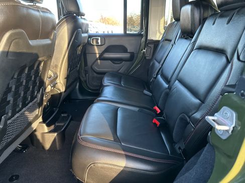 Used 2021 Jeep Wrangler Unlimited Rubicon w/ Cold Weather Group image 30