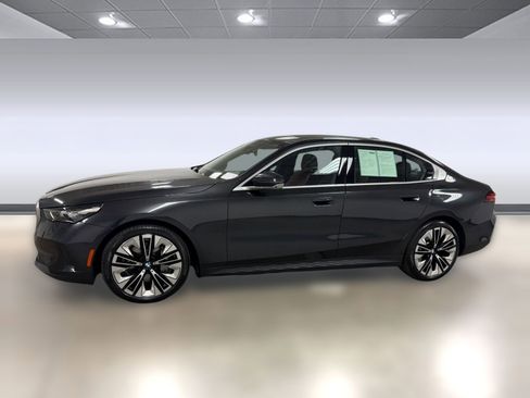 Certified 2026 BMW 540i xDrive 540i xDrive image 2