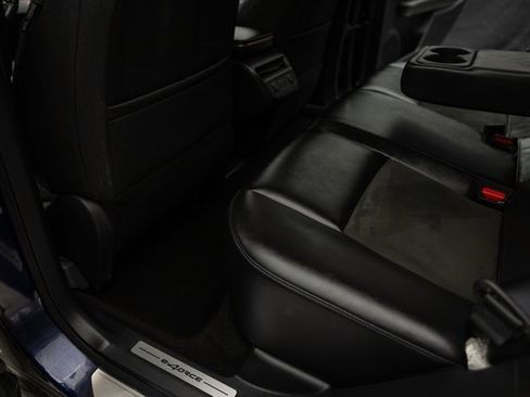 Used 2023 Nissan Ariya AWD image 14