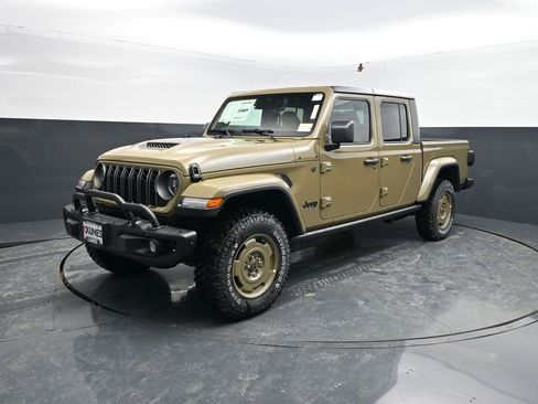 New 2026 Jeep Gladiator Willys AWD/4WD image 3