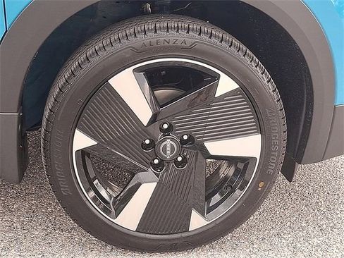 New 2026 Nissan Kicks SR w/ Cold Weather Package image 38