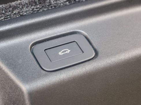 Used 2025 Land Rover Range Rover SE AWD/4WD image 55