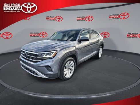 Used 2020 Volkswagen Atlas Cross Sport SE image 4