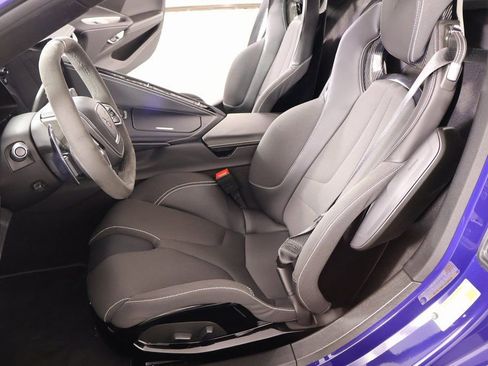 Used 2025 Chevrolet Corvette Stingray Coupe w/ 1LT image 12