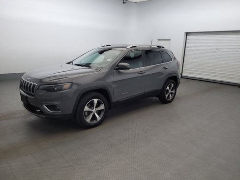 Used 2021 Jeep Cherokee Limited w/ Elite Package AWD/4WD image 2