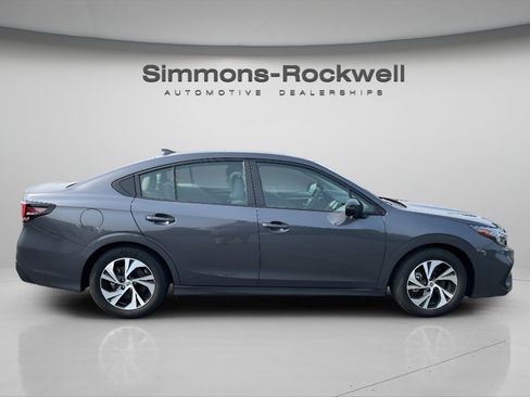 Used 2025 Subaru Legacy Premium AWD/4WD image 6