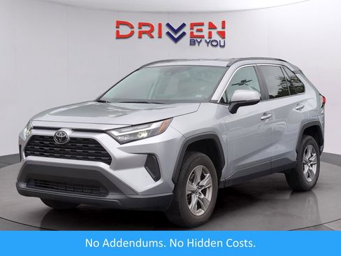 Used 2024 Toyota RAV4 XLE FWD image 1