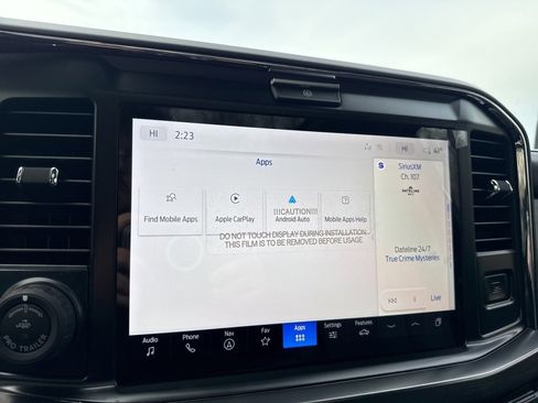 New 2026 Ford F250 Lariat w/ Black Appearance Package image 31