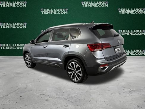 Used 2022 Volkswagen Taos SE image 8