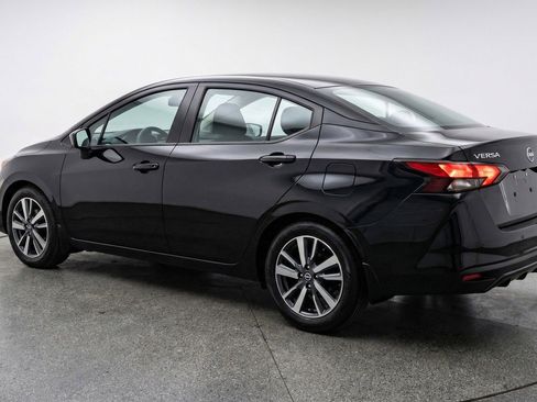 Used 2025 Nissan Versa SV image 6