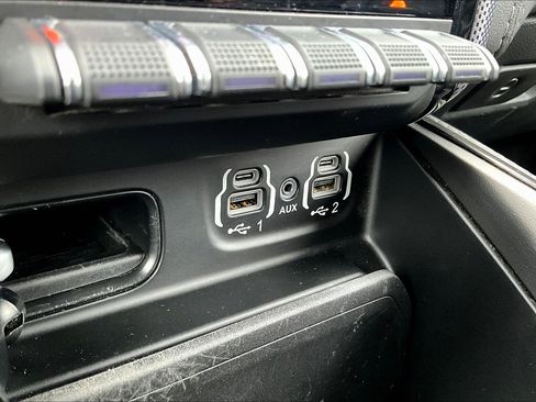 Used 2020 RAM 1500 Limited image 29