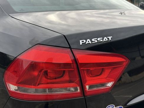 Used 2015 Volkswagen Passat 1.8T SEL Premium FWD image 17