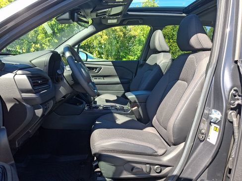 Used 2026 Subaru Forester Premium AWD/4WD image 13