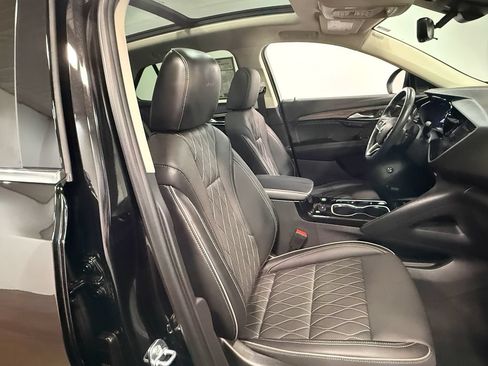 Used 2023 Buick Envision Avenir AWD/4WD image 62