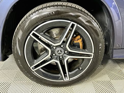 Certified 2025 Mercedes-Benz GLS 450 4MATIC image 33