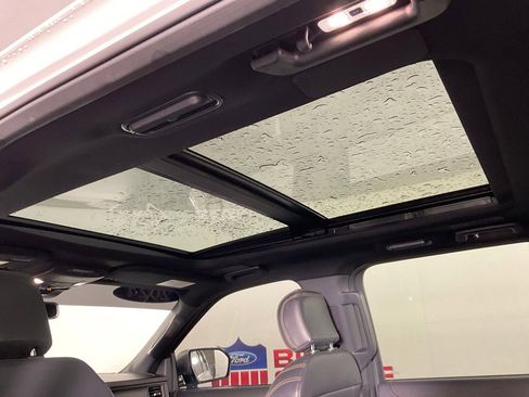 Used 2024 Ford Expedition Platinum image 21