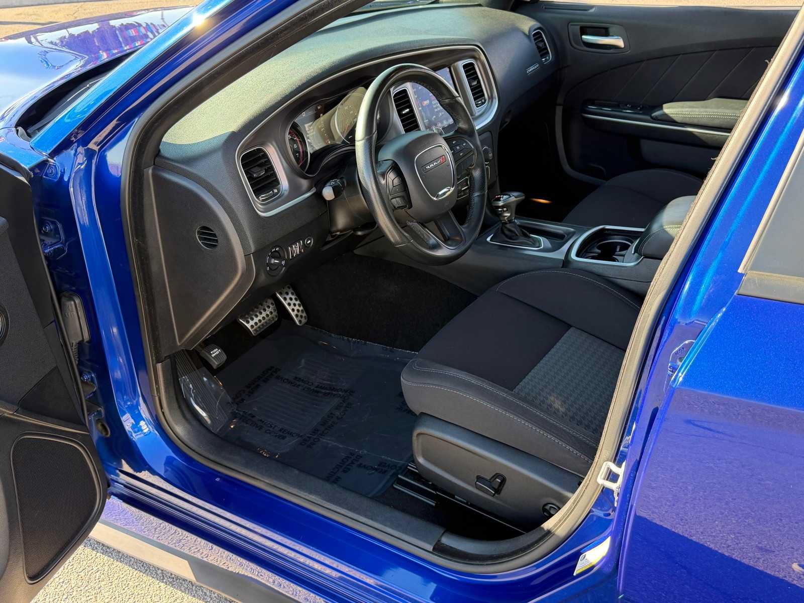 Used 2019 Dodge Charger R/T RWD image 13