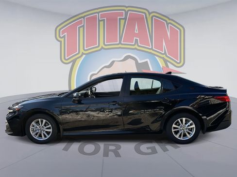 Used 2025 Toyota Camry LE FWD image 2