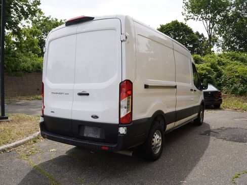 Used 2023 Ford Transit 250 Medium Roof AWD image 7