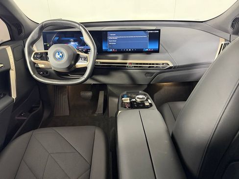 Used 2024 BMW iX xDrive50 AWD/4WD image 12