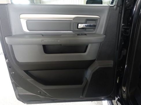 Used 2017 RAM 1500 Big Horn AWD/4WD image 18