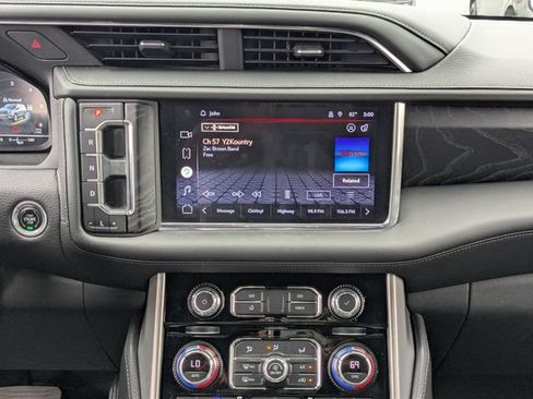 Used 2022 GMC Yukon Denali AWD/4WD image 18